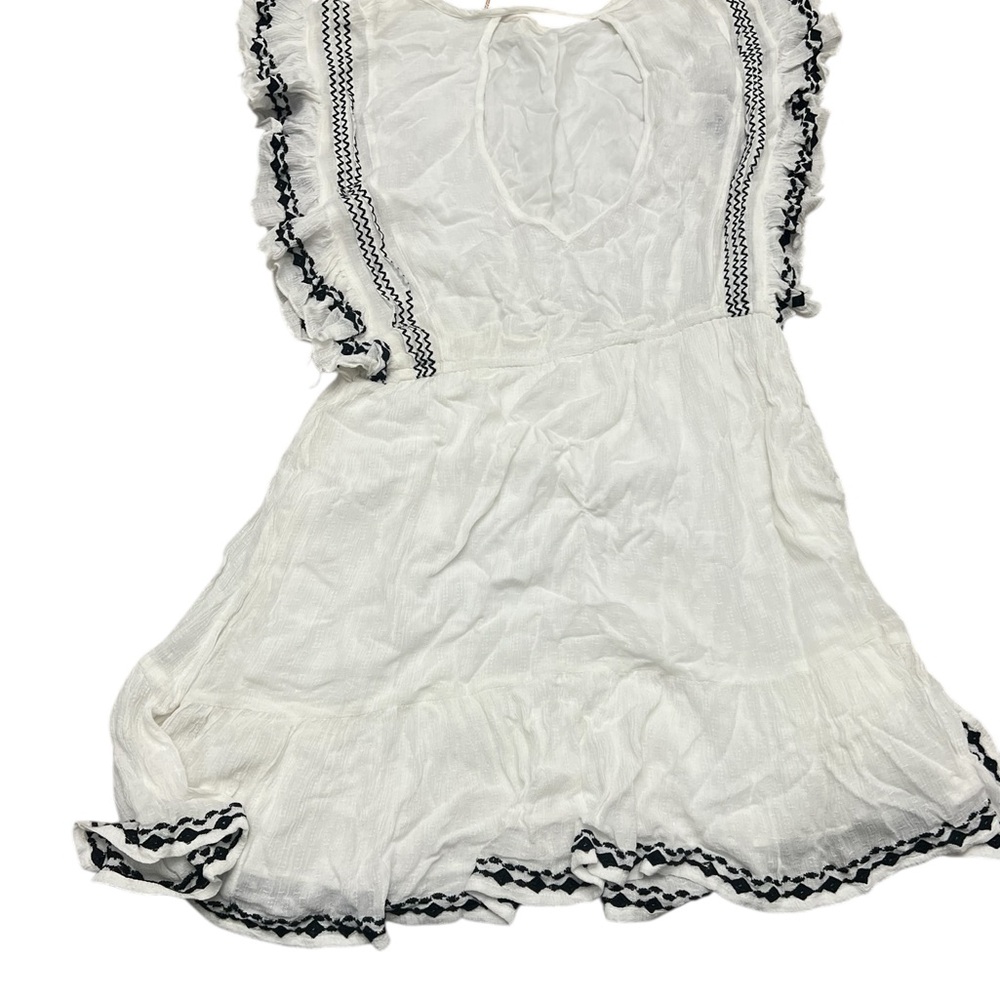 Free people Weekend Brunch Embroidered Mini Dress Medium <missing waist tie> - Picture 4 of 8